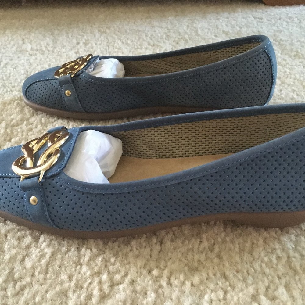 Aerosoles Women's High Bet Ballet Flat-blue nubuck